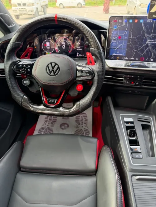Volkswagen Golf 8 2025 R-Line