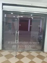 زجاج مريا الومنيومcabine douche façade en verre