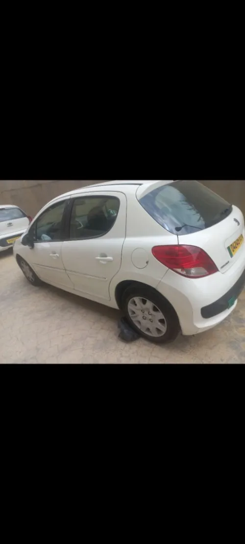 Peugeot 207 plus 2013 207 plus