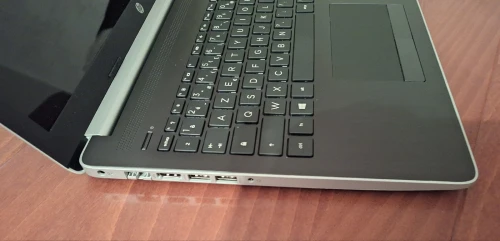 Laptop HP 15 Neuf sous emballage (i5 8è / 8 Go / 1 To / Nvidia)