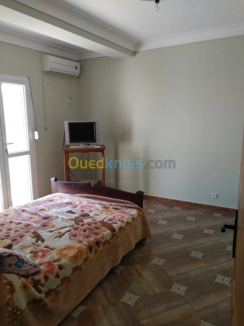 Location Appartement F4 Jijel Jijel