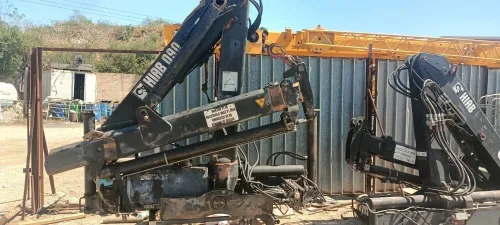 Grue hiab 090 4.5طن 