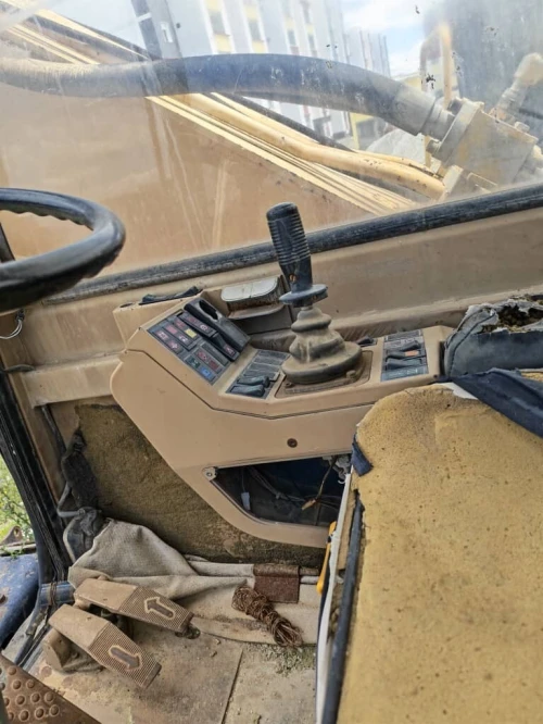 Caterpillar 212 1992