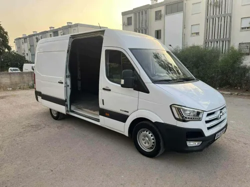 Hyundai H350 2018