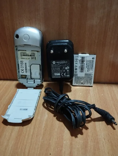Motorola C 139