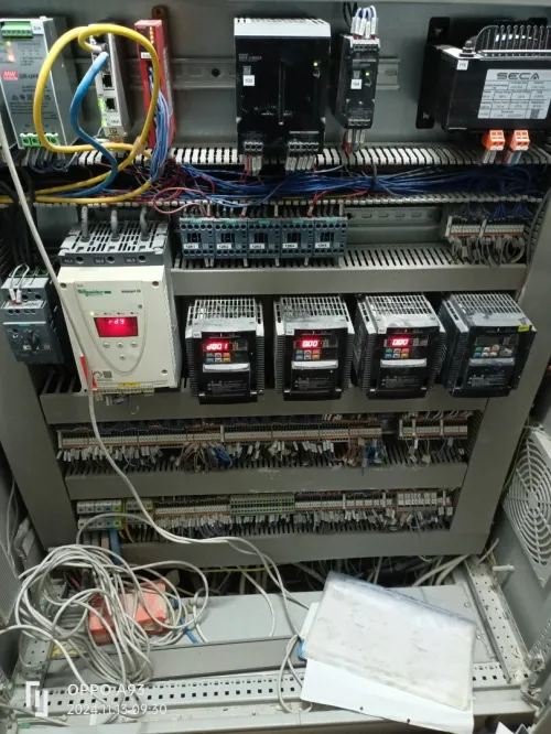 Service Global en Électronique et Réparation des Machines Industrielles