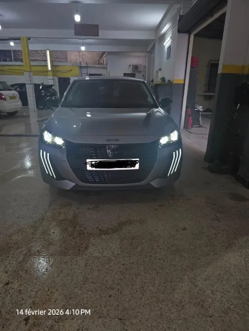 Peugeot 208 2025 style