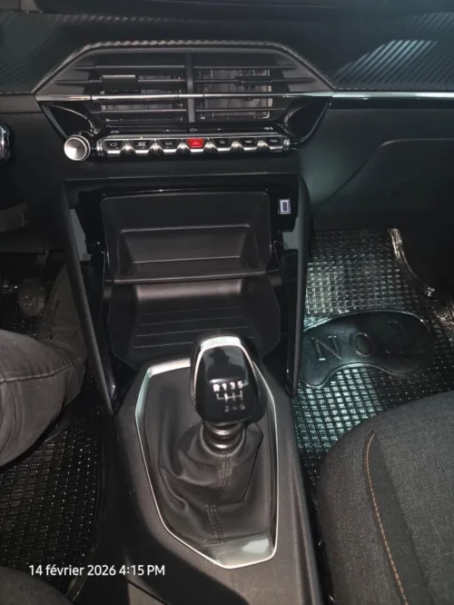 Peugeot 208 2025 style