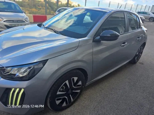 Peugeot 208 2025 style