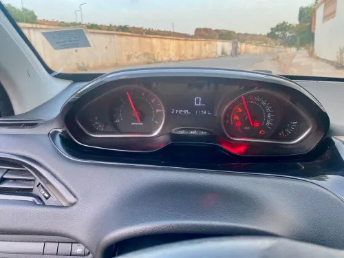 Peugeot 208 2013 Allure