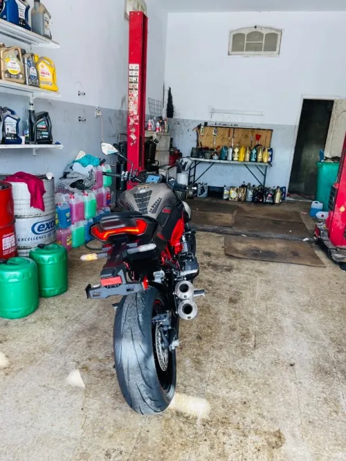 Kawazaki Z900 2025