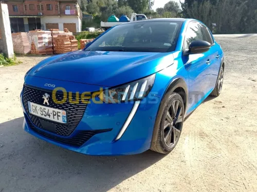 Peugeot 208 2022 gt la tot 120 1.2 ch