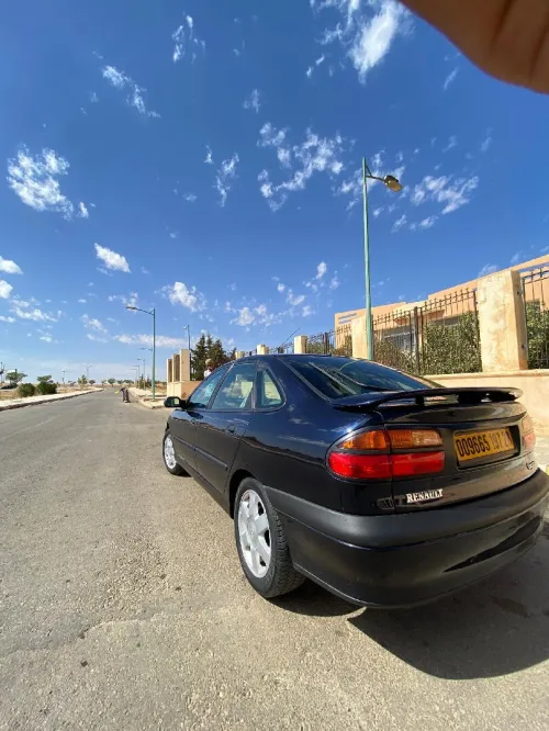 Renault Laguna 1 1997 Laguna 1