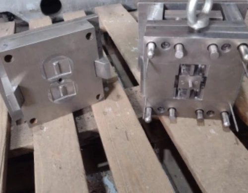 Fabrication de moules injection plastique matrice emboutissage 