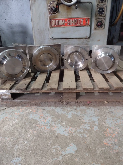 Fabrication de moules injection plastique matrice emboutissage 