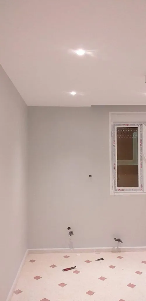 Tout type de travaux de Placoplâtre et PVC et pinteur et masonri et électricité 