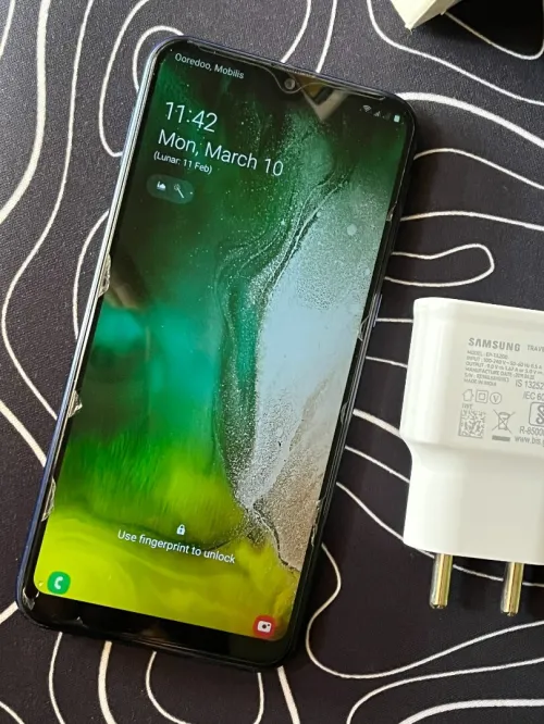 Samsung M20