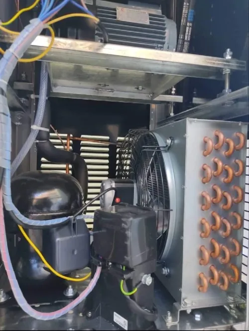 Machines a Glaces / آلات صنع المثلجات