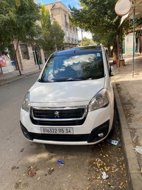 Peugeot Partner 2015 Tepee Allure 