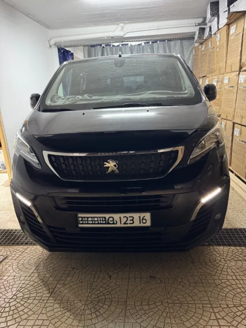 Peugeot Expert 2023 Combi