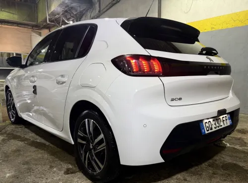 Peugeot 208 2022 Allure