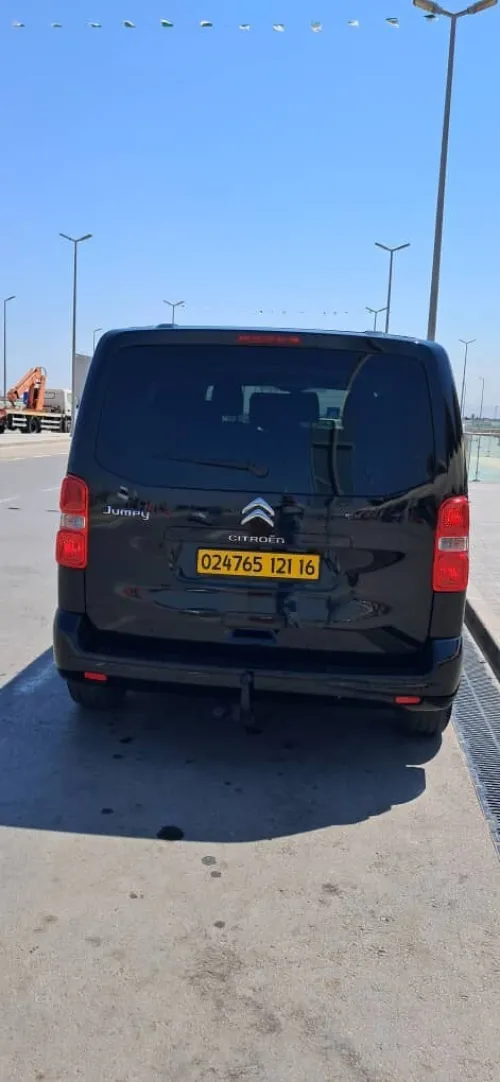 Location van (9 place) & vw passat avec chauffeur
