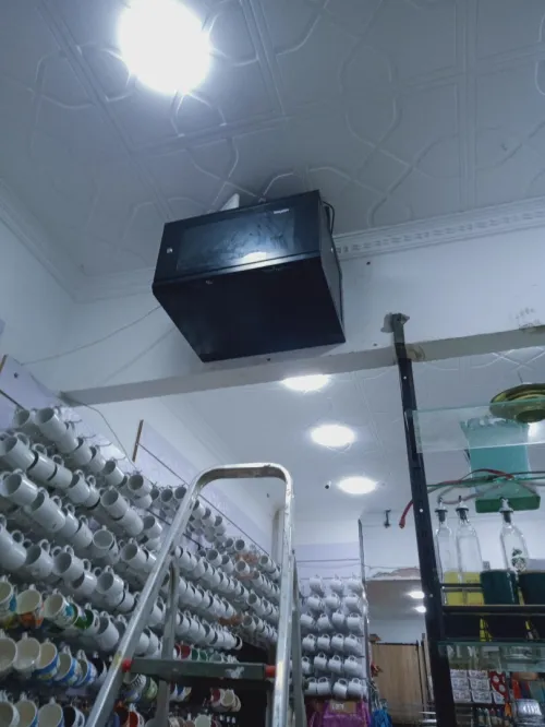 Installation des caméras de sécurité 
