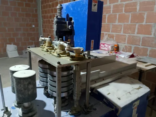 Machines de fabrication des serviettes