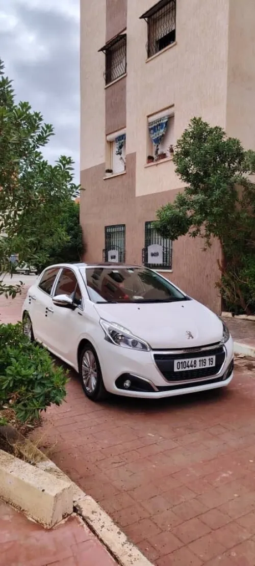 Peugeot 208 2019 Allure Facelift