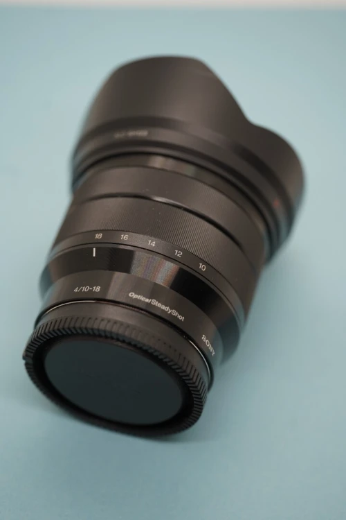 Sony E 10-18 mm F4 OSS APS-C