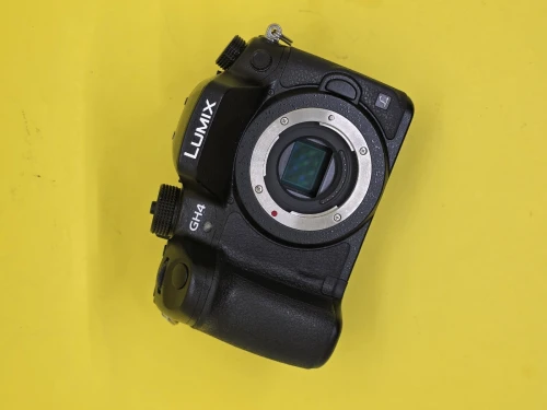Panasonic lumix GH4 [16K]