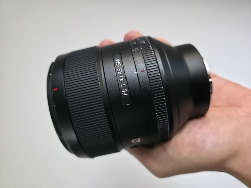 Sony FE 85 mm f/1.4 GM