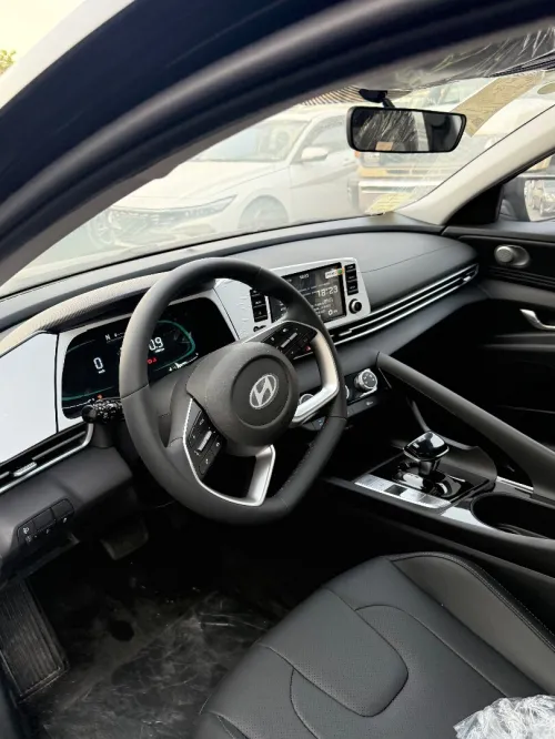 Hyundai ELANTRA 2025 FULL