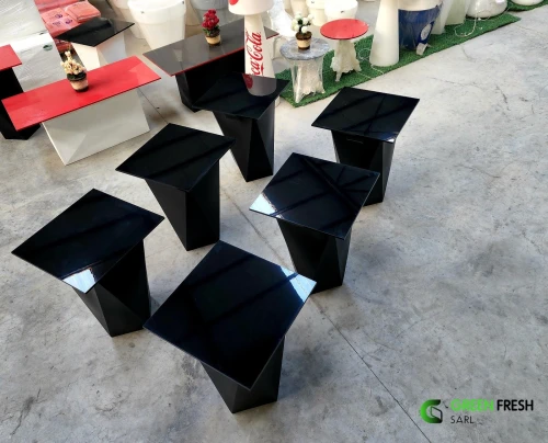 Table cocktail