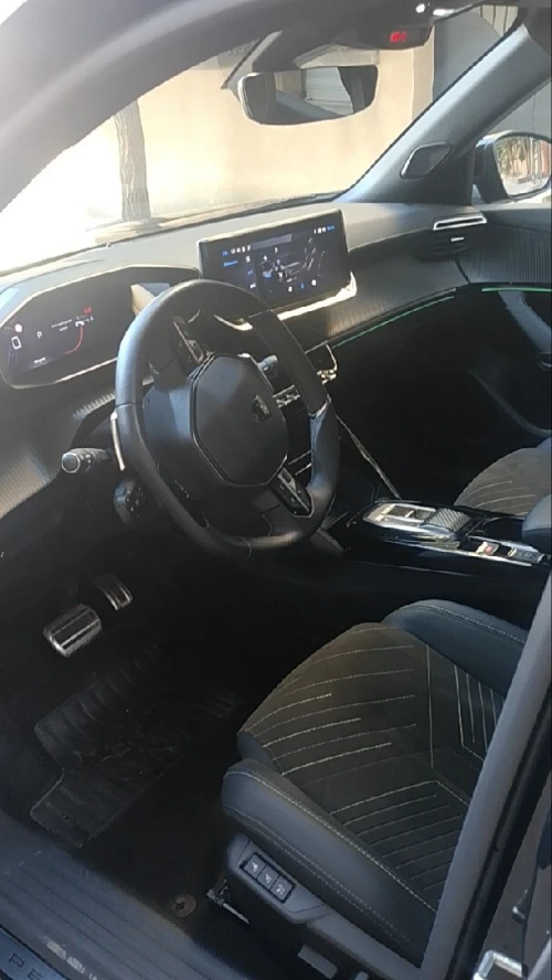 Peugeot 2008 2025 GT
