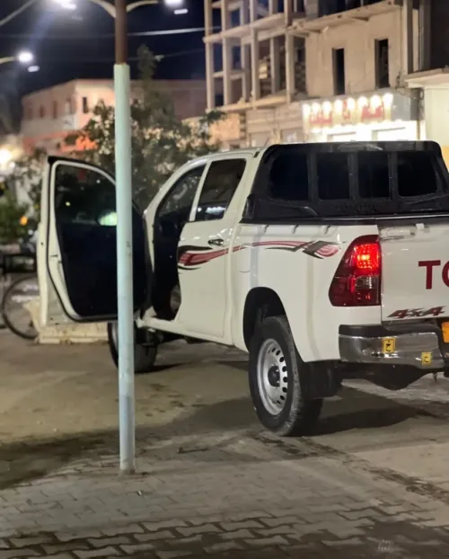 Toyota HILUX 4X4 2023 الفطيم