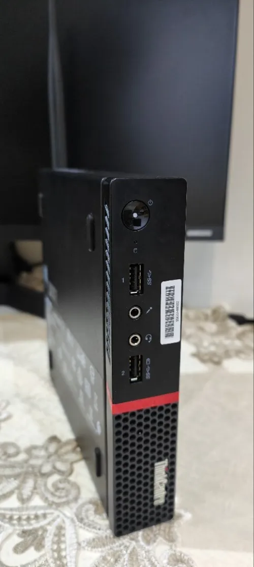 PC de marque Lenovo thinkcentr  