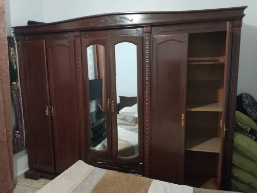 ARMOIRE EN BOIS