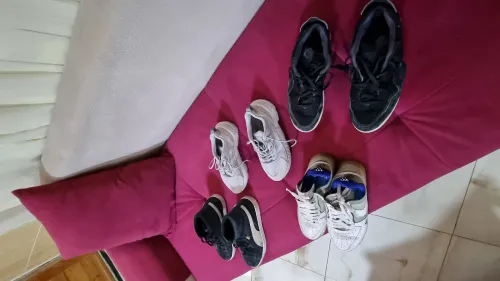 baskets ramenées de france adidas gris 38,5 bon état encore puma noire 44 BE + basket 44 noire 