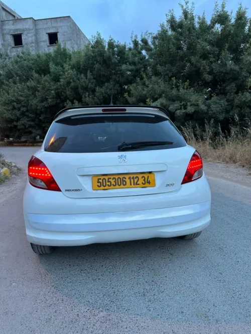 Peugeot 207 plus 2012 