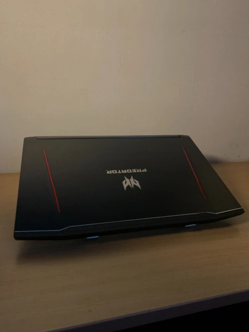 laptop portable Acer PREDATOR Helios gaming 300 G3-571