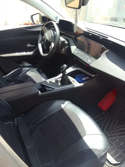 Peugeot 308 2023 Allure Pack