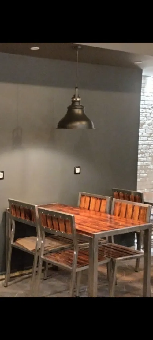 Lot complet tables & chaises inox AISI 304 + bois rouge américain idéal restaurant pizzeria