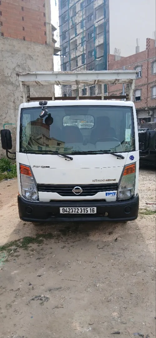 Nissan Cab star nt 400 2015
