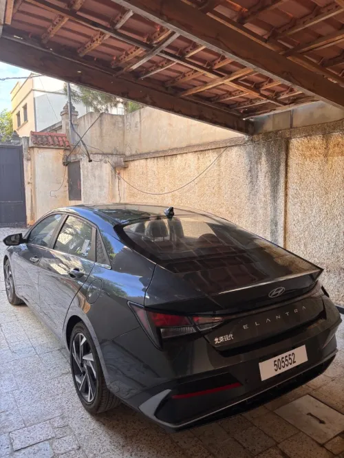 Hyundai Elantra 2025 