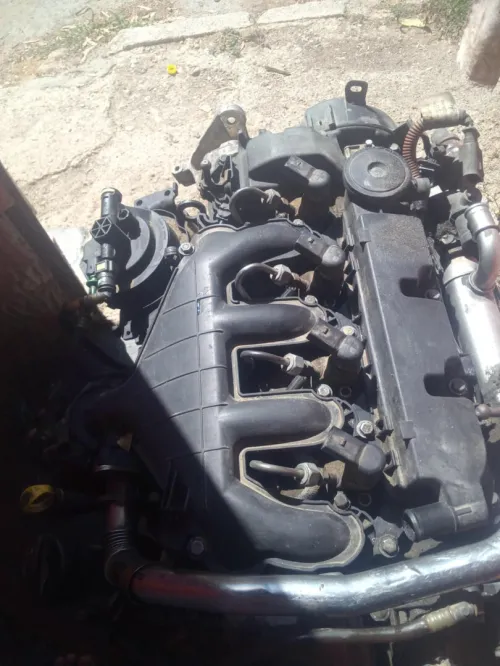 Moteur Peugeot  1.6 DSL  2006