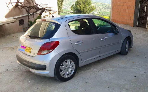 Peugeot 207 2012 