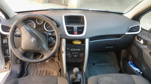 Peugeot 207 2012 