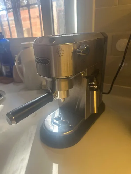 Machine à café Barista Delonghi Dedica EC685 
