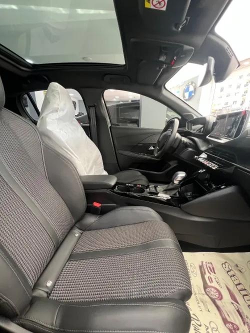 Peugeot 208 2024 GT